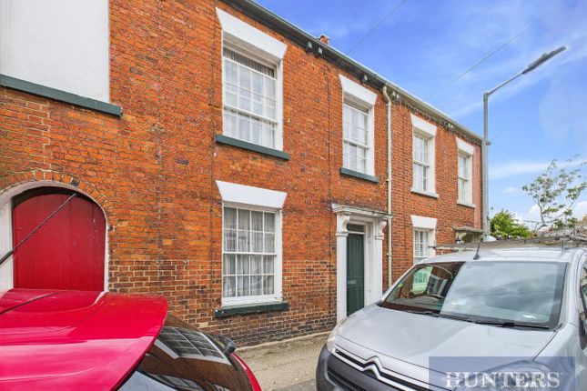 Bedford Street, Scarborough 2 bed terraced house for sale