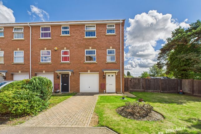 Leighton Buzzard LU7 4 bed end of terrace house for sale