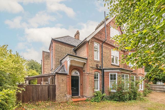 5 bedroom semi-detached house for sale