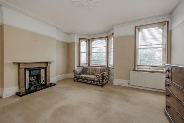 Frithville Gardens, London W12 4 bed semi
