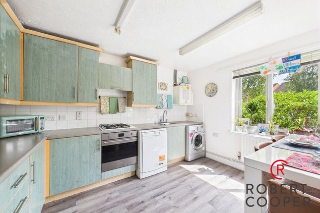 Owen Close, Northolt, UB5 3 bed terraced house for sale