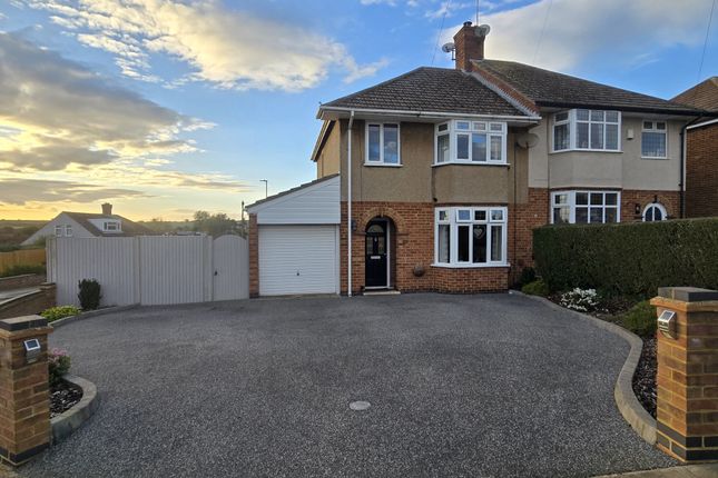 North Western Avenue, Kingsthorpe... 3 bed semi