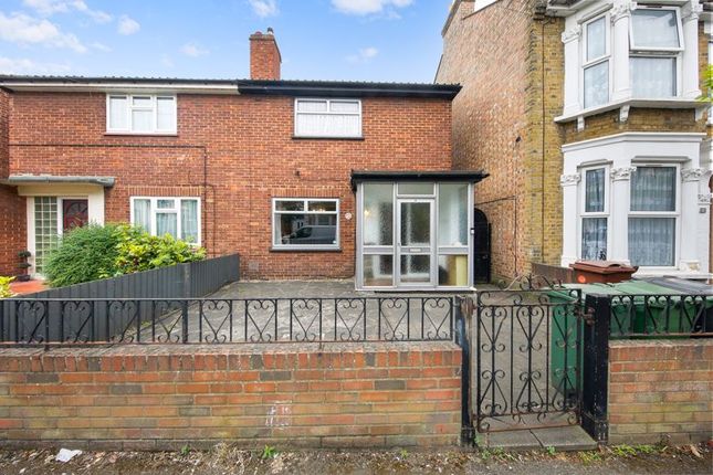 2 bedroom semi-detached house for sale