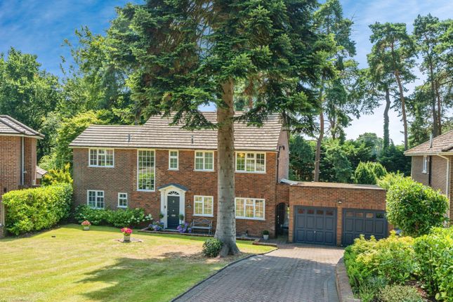 4 bed detached house