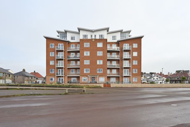 Sandylands Promenade, Morecambe LA3 2 bed flat for sale