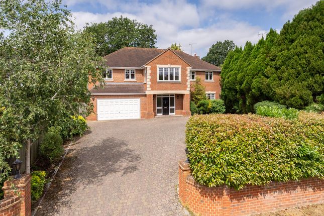 Oak Road, Cobham, Surrey, KT11 5 bed detached house for sale