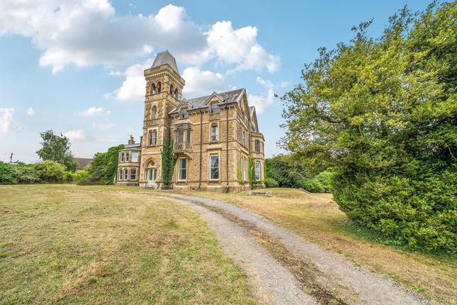 10 bedroom country house for sale