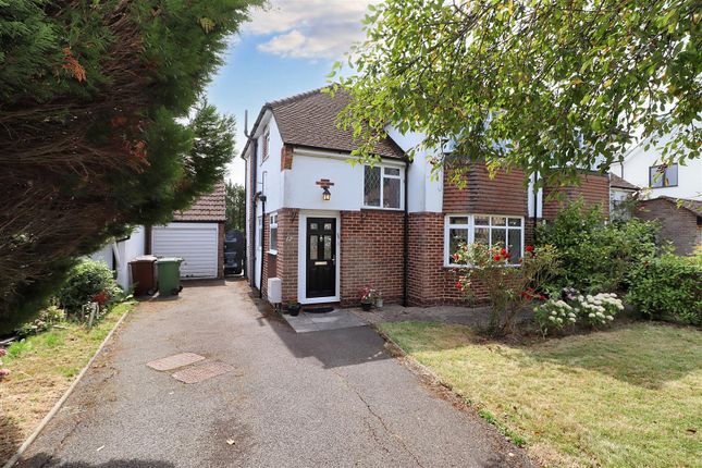 Grange Road, Elstree, Borehamwood 3 bed semi