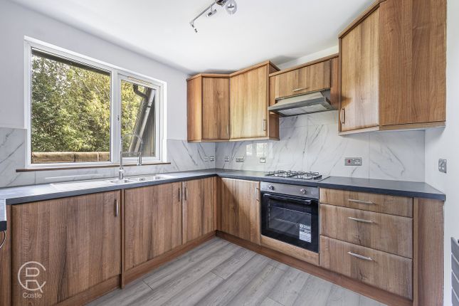 Abbeyfields Close, Hanger Lane... 2 bed flat for sale