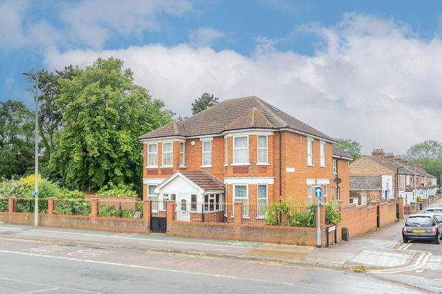 Kempston Road, Bedford, MK42 6 bed detached house for sale
