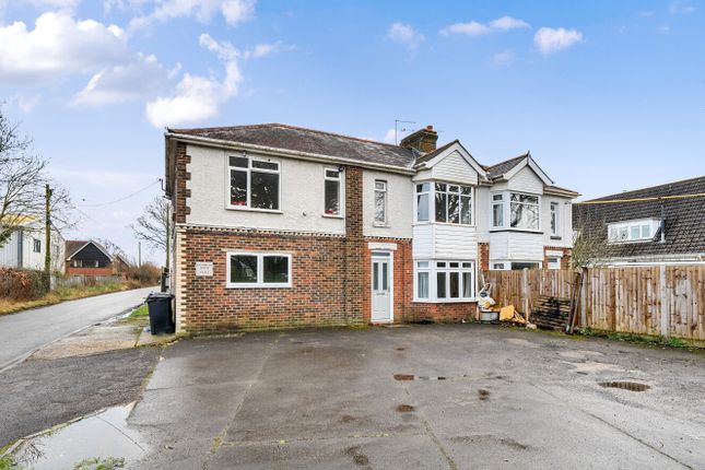 Winchester Road, Waltham Chase... 3 bed semi