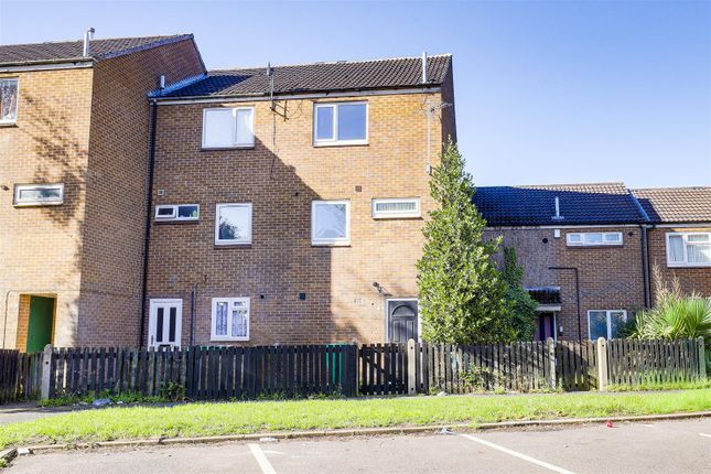 Hovenden Gardens, Hyson Green NG7 3 bed terraced house for sale