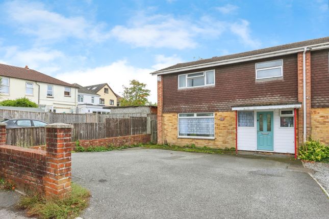 4 bedroom end of terrace house for sale