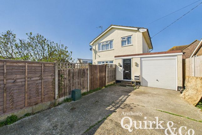 Caro Road, Canvey Island, SS8 3 bed detached house for sale