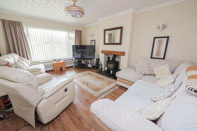 Grantham Road, Bracebridge Heath... 3 bed detached bungalow for sale