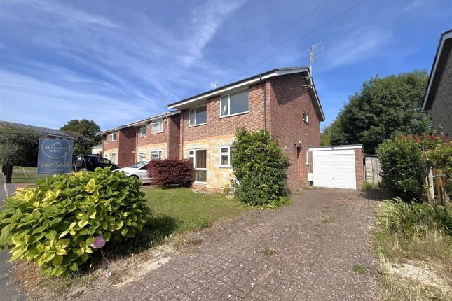 4 bedroom link detached house for sale
