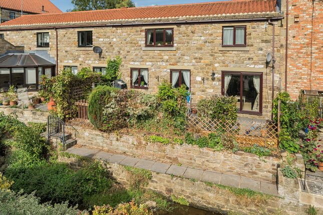 Low Mill Court, Shaw Mills, HG3 3 bed property for sale