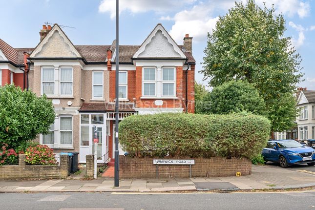 Warwick Road, Bounds Green N11 2 bed apartment for sale