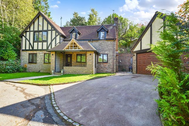 Melfort Road, Crowborough, TN6 2 bed detached house for sale