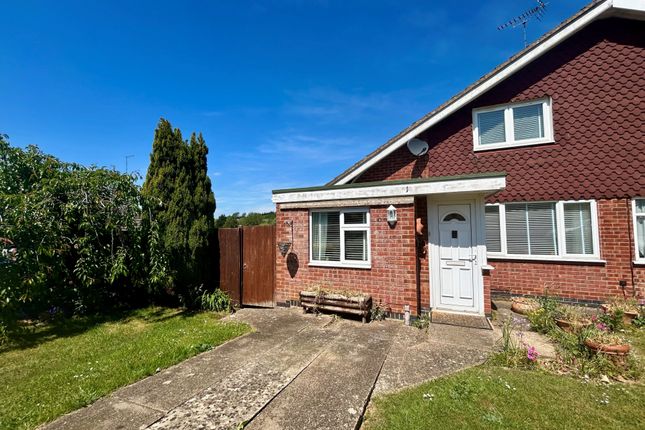 St. Marys Way, Weedon, NN7 4QL 3 bed semi