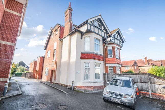 Hill Lane, Shirley, Southampton... 1 bed flat for sale