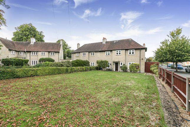 Nightingale Road, Carshalton 3 bed semi