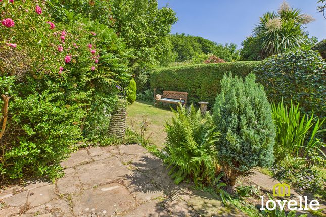 Swanland Road, East Riding of... 3 bed semi