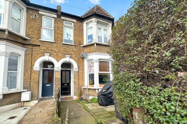 Shelbourne Road, London N17 1 bed flat for sale
