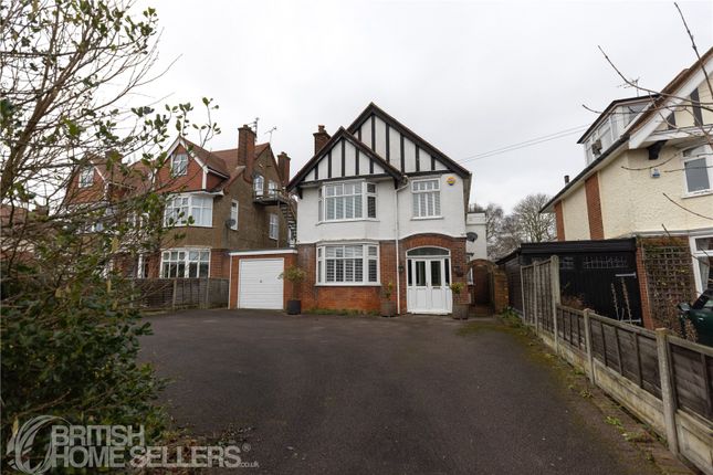 6 bedroom detached house for sale