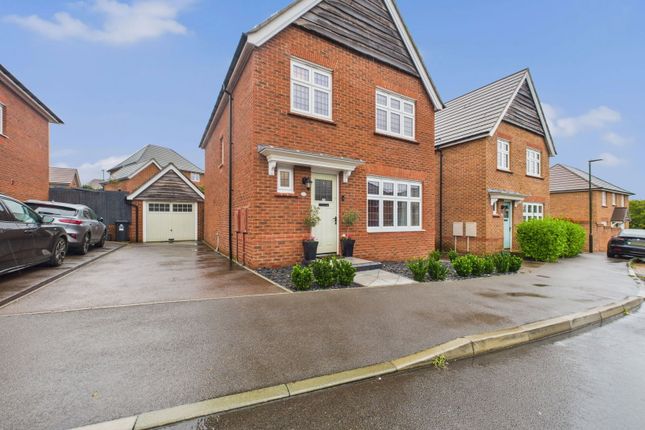 Edwin Jones Way, Lydney GL15 3 bed detached house for sale