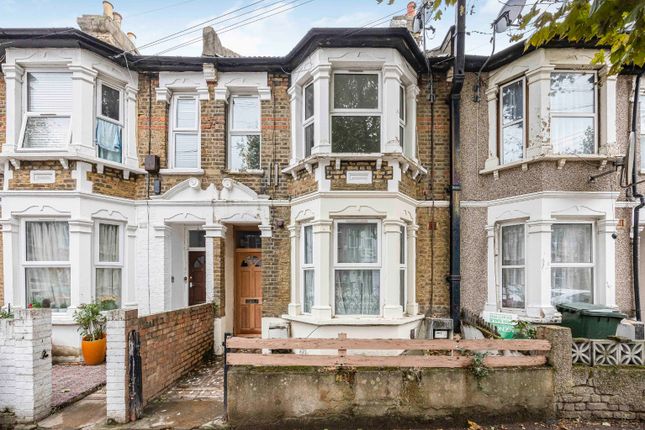 Macaulay Road, London, E6 2 bed ground floor flat for sale