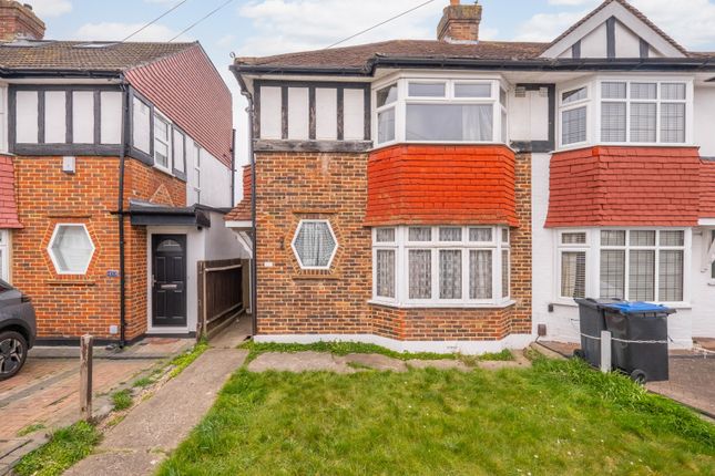 Lynmouth Avenue, Morden SM4 3 bed end of terrace house for sale