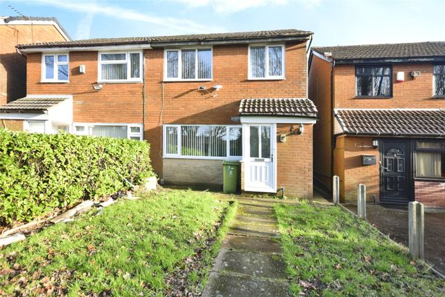 Brierley Walk, Chadderton, Oldham... 3 bed semi