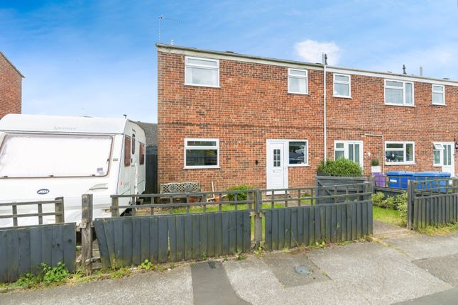 4 bedroom end of terrace house for sale