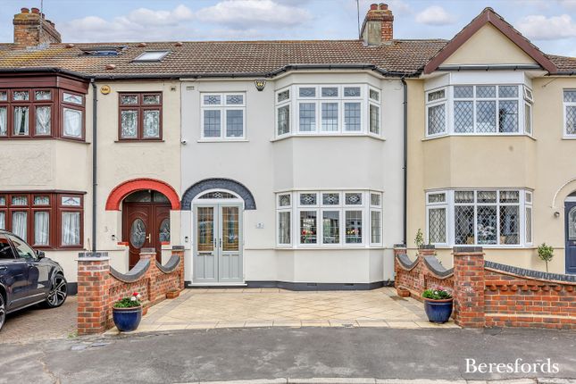 Norman Road, Hornchurch, RM11 3 bed terraced house for sale
