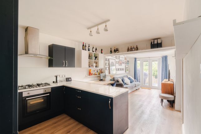 Bristol BS7 2 bed flat for sale
