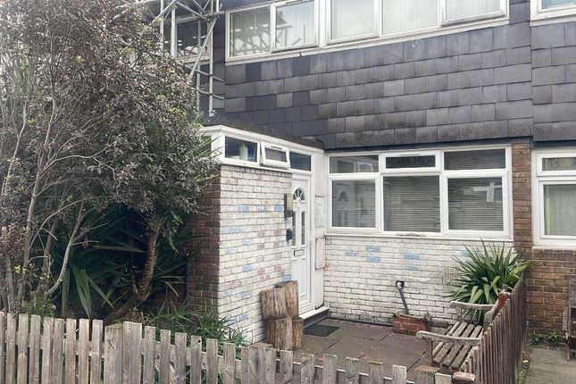 3 Ramillies Close 4 bed terraced house for sale