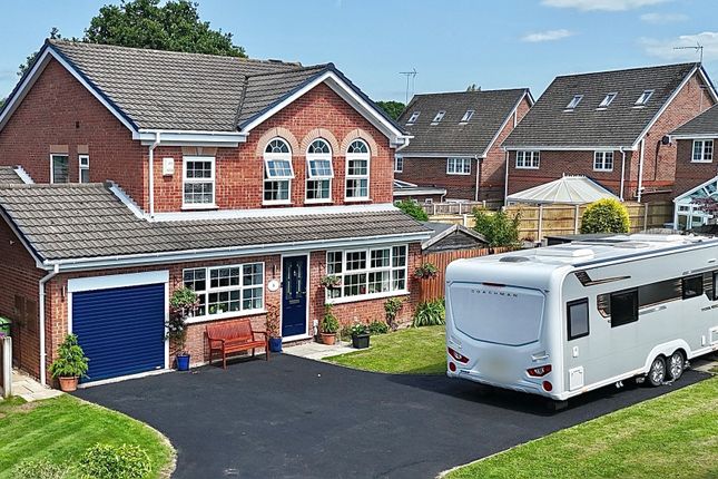 4 bed detached house