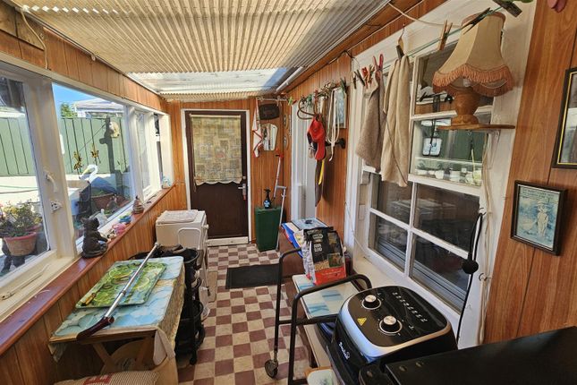 2 bedroom terraced bungalow for sale