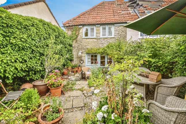 2 bedroom cottage for sale