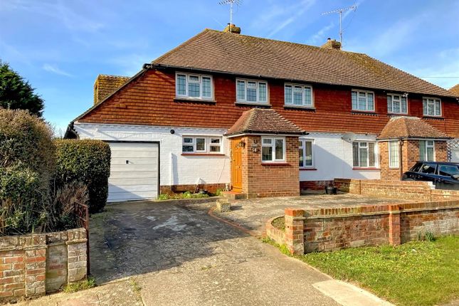 St. Marys Close, Littlehampton BN17 4 bed semi