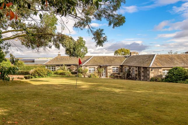 5 bedroom semi-detached house for sale