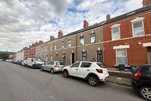 4 bedroom terraced house for sale