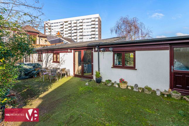 Burford Street, Hoddesdon EN11 2 bed bungalow for sale