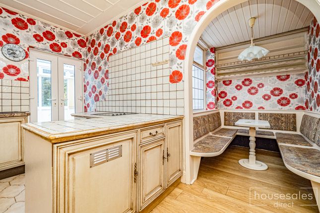 3 bed detached bungalow