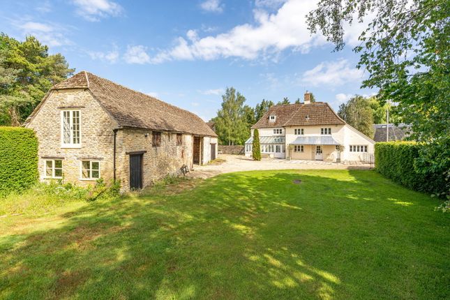 5 bed detached house