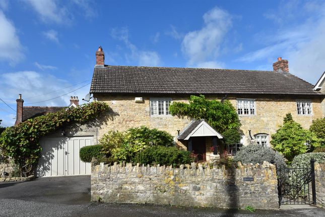 The Street, Stour Provost, Gillingham 3 bed semi