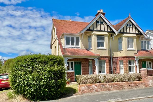 5 bedroom semi-detached house for sale