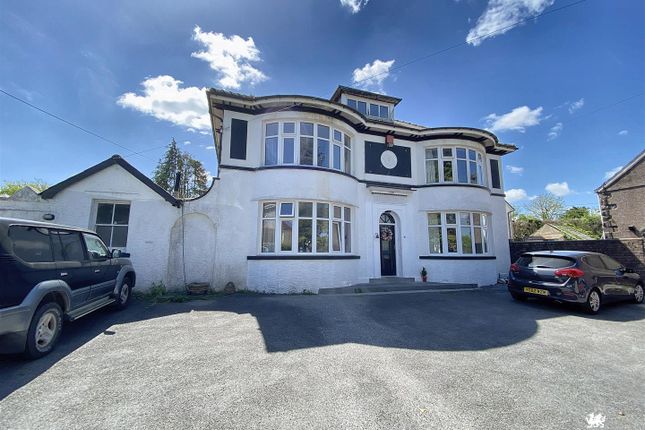 Carmarthen Road, Cross Hands, Llanelli 4 bed detached house for sale