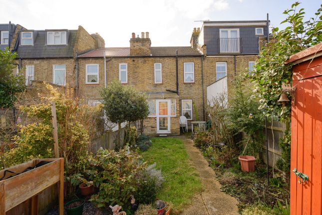 Trafalgar Road, London SW19 2 bed terraced house for sale